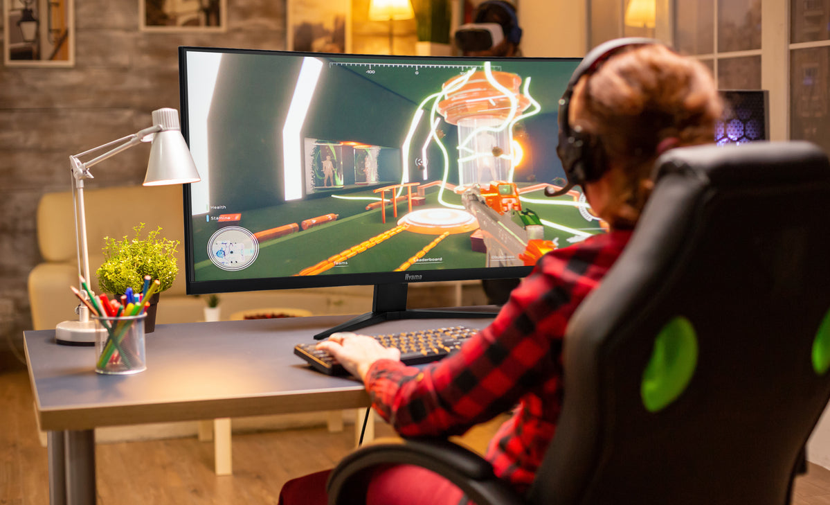 Curved vs. Flat Monitor: The Top 5 Benefits of a Curved Display